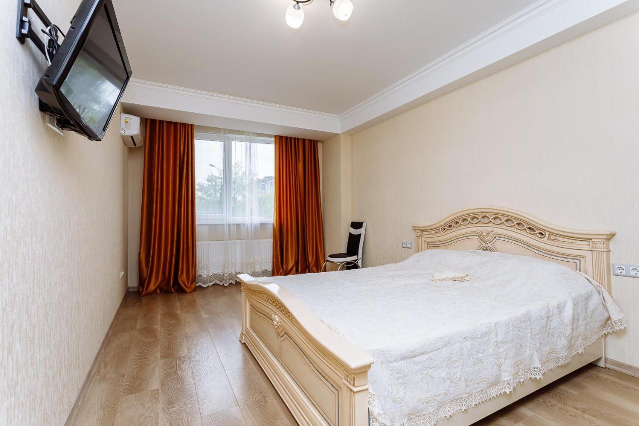 Apartament Confortabil In Centrul Orasului! Chişinău Esterno foto